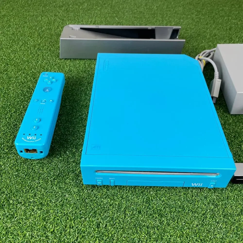 Nintendo Wii Blue Console Bundle OEM Blue Remote RVL-101 Tested Complete Cords
